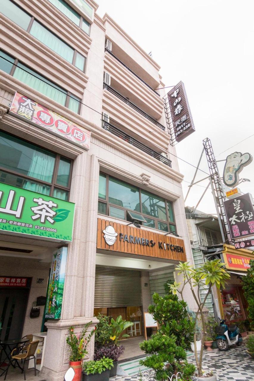 Jhongshan Building Bed And Breakfast Hualien Extérieur photo