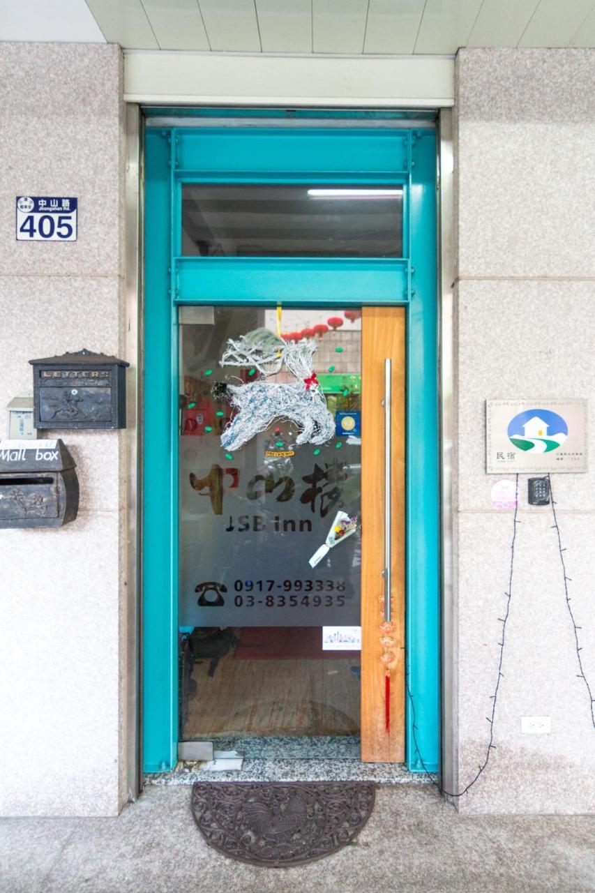 Jhongshan Building Bed And Breakfast Hualien Extérieur photo